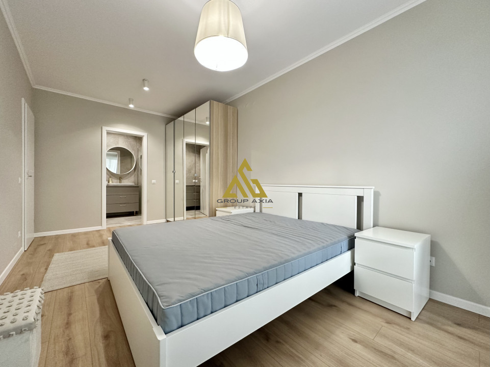 Inchiriere Apartament 3 camere, 2 bai, garaj si boxa, Azoria