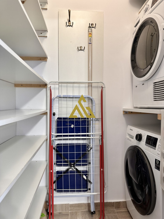 Inchiriere Apartament 3 camere, 2 bai, zona centrala, garaj