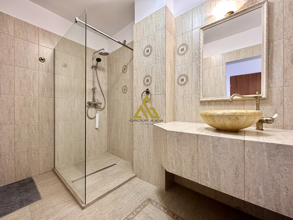 Inchiriere Apartament 3 camere, 2 bai, zona centrala, garaj