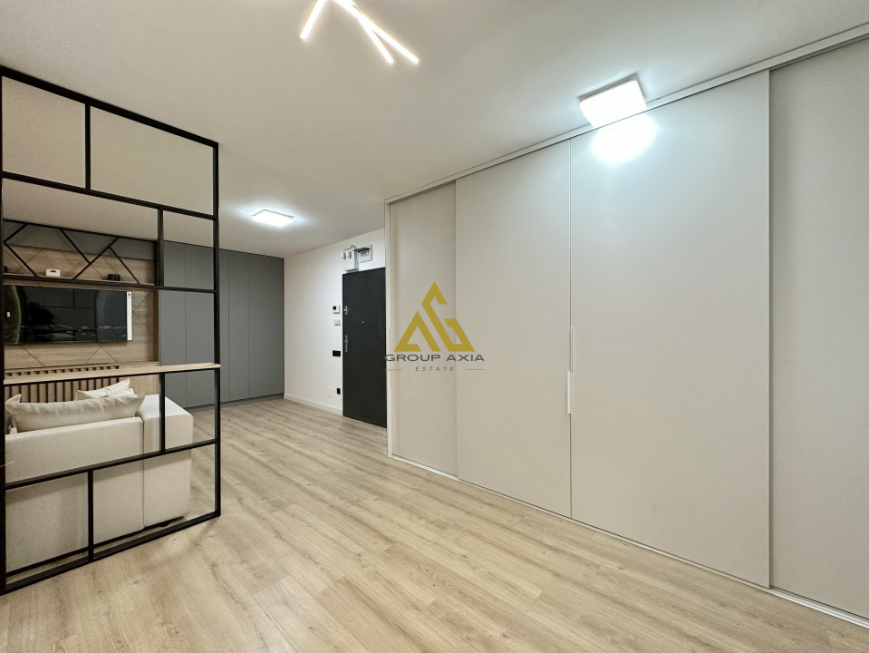 Apartament 3 camere, zona centrala, Scala Center, garaj, 01 DECEMBRIE