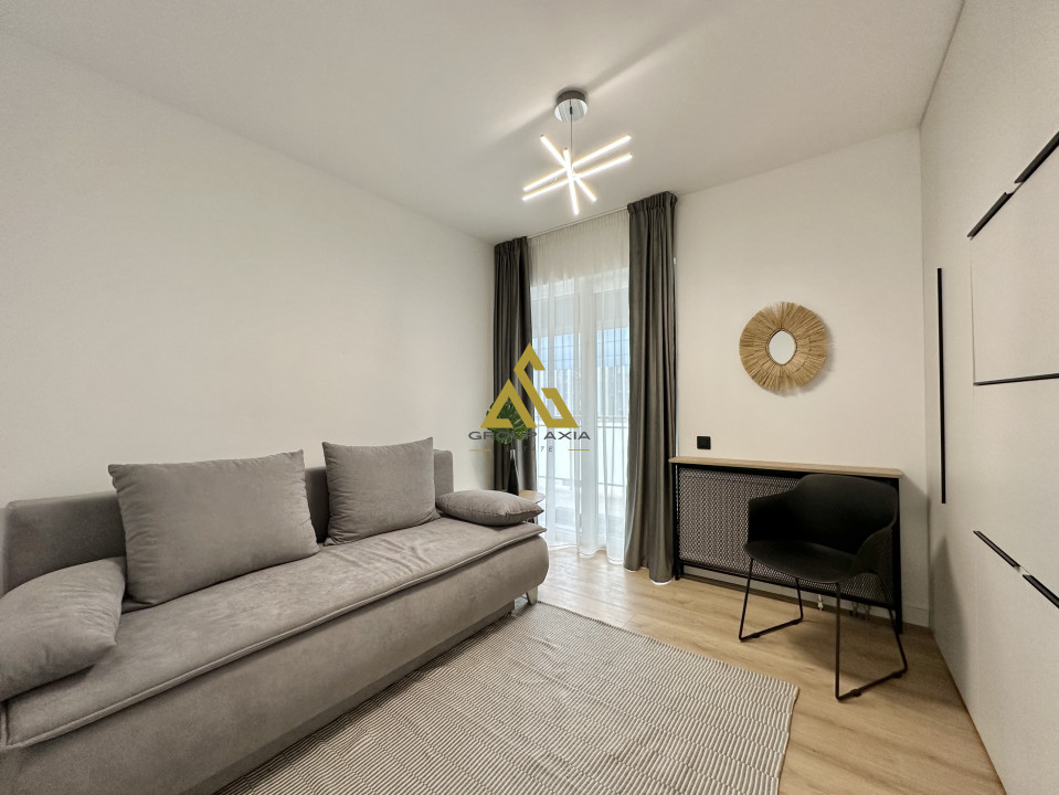Apartament 3 camere, zona centrala, Scala Center, garaj, 01 DECEMBRIE