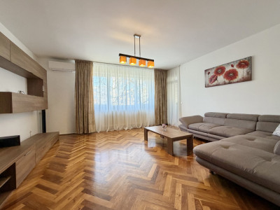 Apartament 3 camere decomandate, confort sporit, Plopilor, parcare