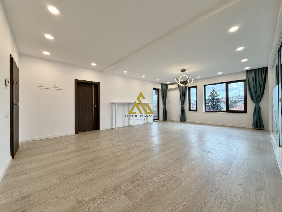 Spatiu birou in imobil tip vila, 3 incaperi,120 mp, parcari,Gheorgheni