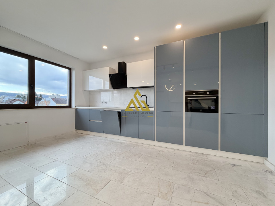 Spatiu birou in imobil tip vila, 3 incaperi,120 mp, parcari,Gheorgheni