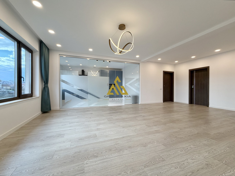 Spatiu birou in imobil tip vila, 3 incaperi,120 mp, parcari,Gheorgheni