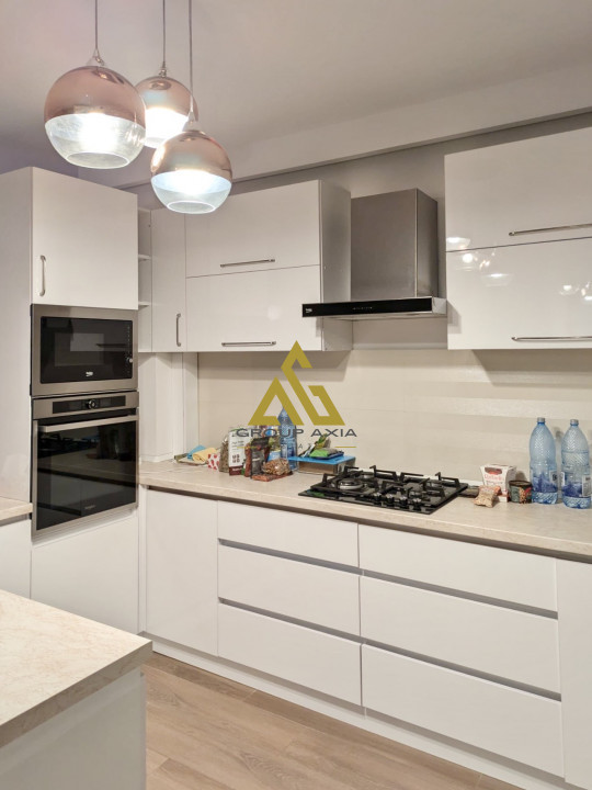 Inchiriere Apartament 2 camere, Scala Center, garaj optional