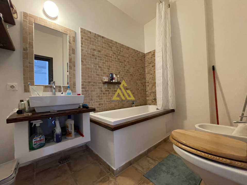 4 camere tip penthouse in Plopilor, 100 mp terasa de 30 mp