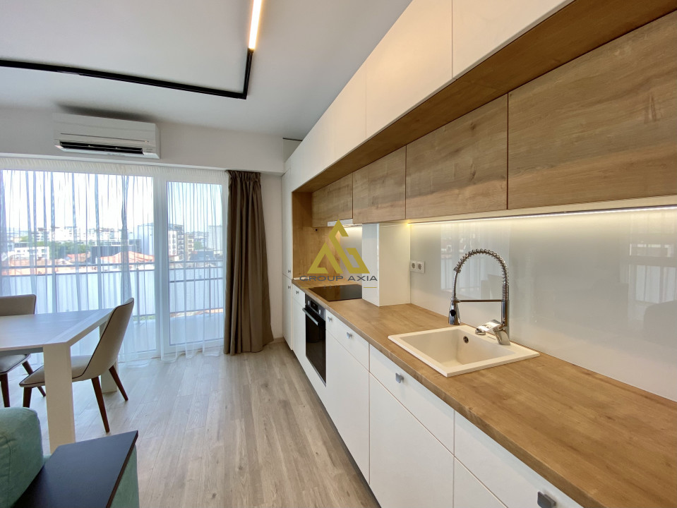 Inchiriere Apartament 3 camere, zona centrala, Scala Center, garaj