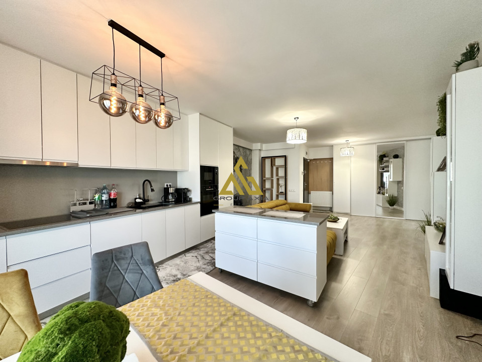 Inchiriere Apartament 3 camere, Scala center, optional garaj