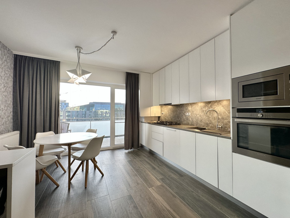 Vanzare Apartament 2 camere, 63 mp, zona centrala, Scala Center, garaj