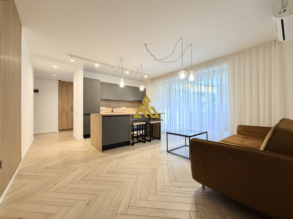 Inchiriere Apartament 2 camere, zona centrala Piata Abator, garaj