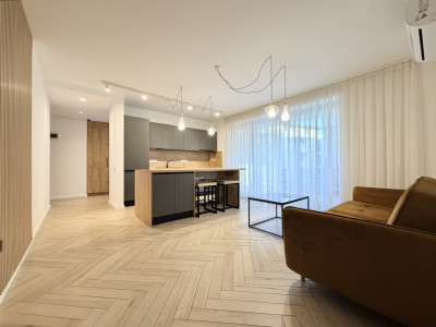 Inchiriere Apartament 2 camere, zona centrala Piata Abator, garaj