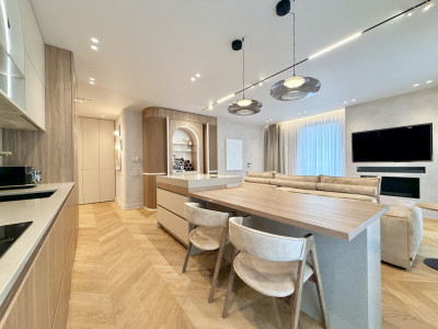 Penthouse exclusivist 104 mp, 4 camere, 2 parcari, Azoria - Zorilor