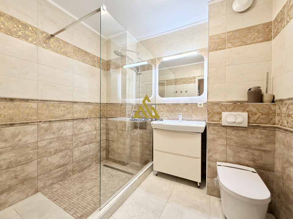 Inchiriere Apartament 3 camere, Scala Center, terasa 15 mp, garaj