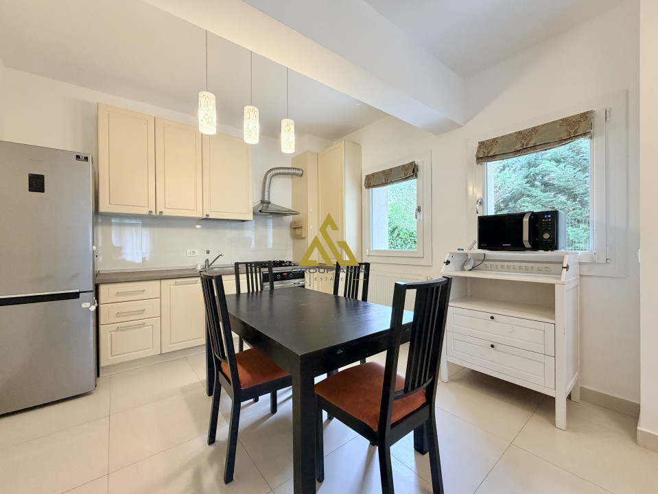 Apartament 4 camere,120 mp, imobil tip vila, garaj si boxa, A Muresanu
