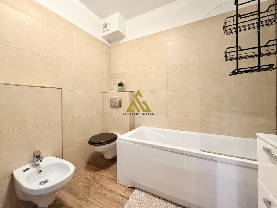 Apartament spatios cu 2 camere, parcare, zona Grand Hotel Italia