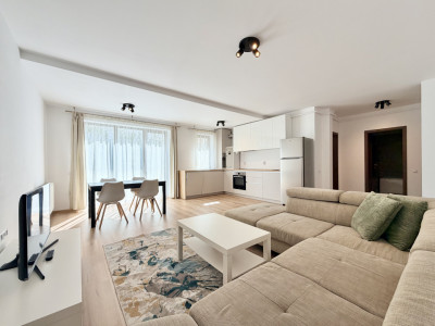 Apartament spatios cu 2 camere, parcare, zona Grand Hotel Italia