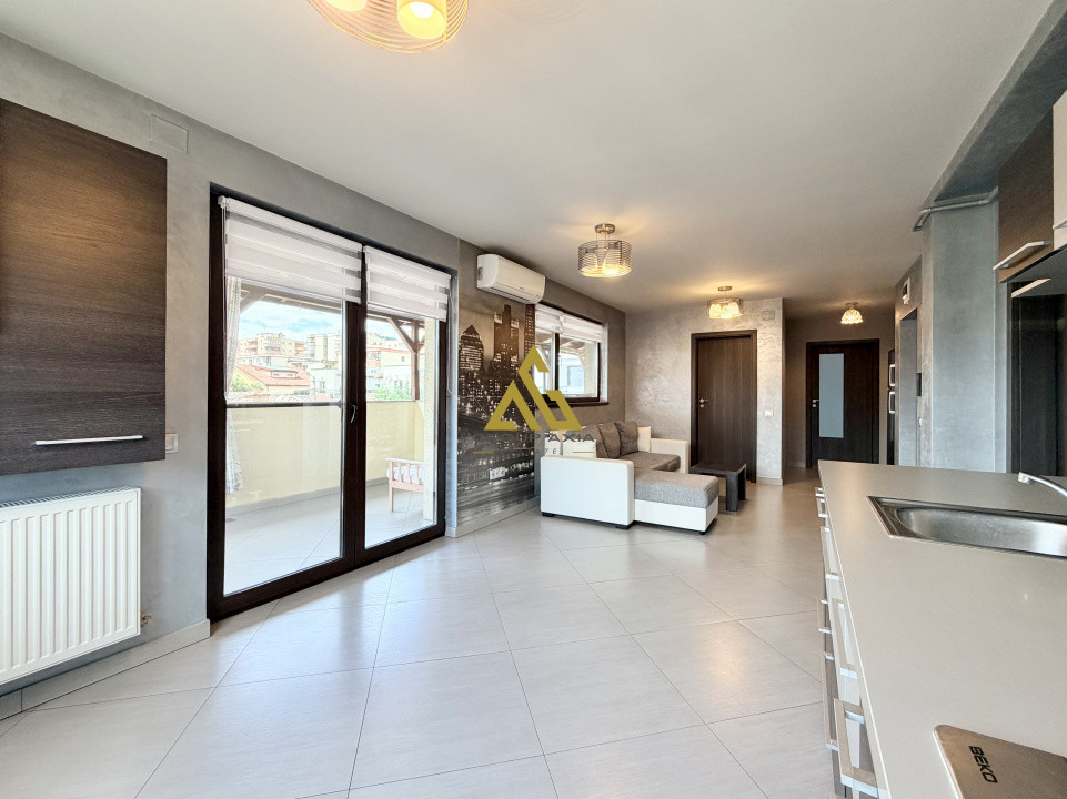 Apartament 4 camere, terasa 25 mp, imobil tip vila, zona Iulius Mall