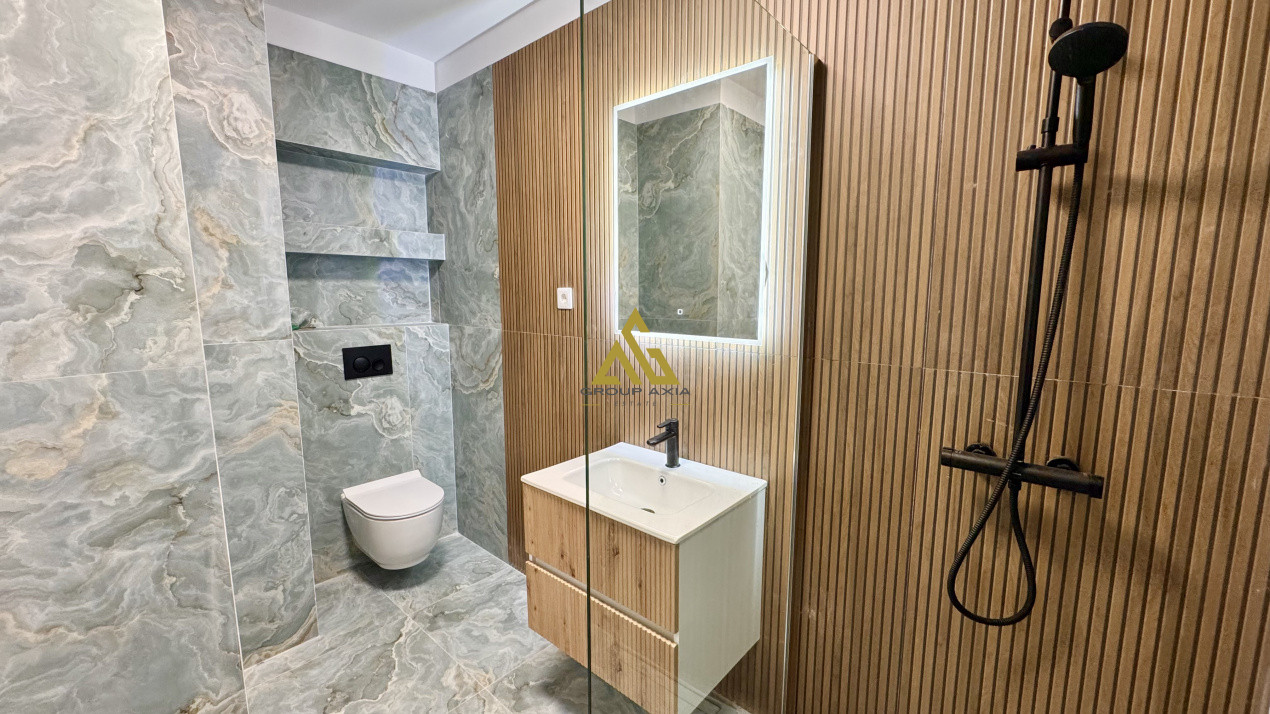 2 camere, 45 mp, balcon 10 mp, garaj, etaj 4 din 8, lift, Eroilor