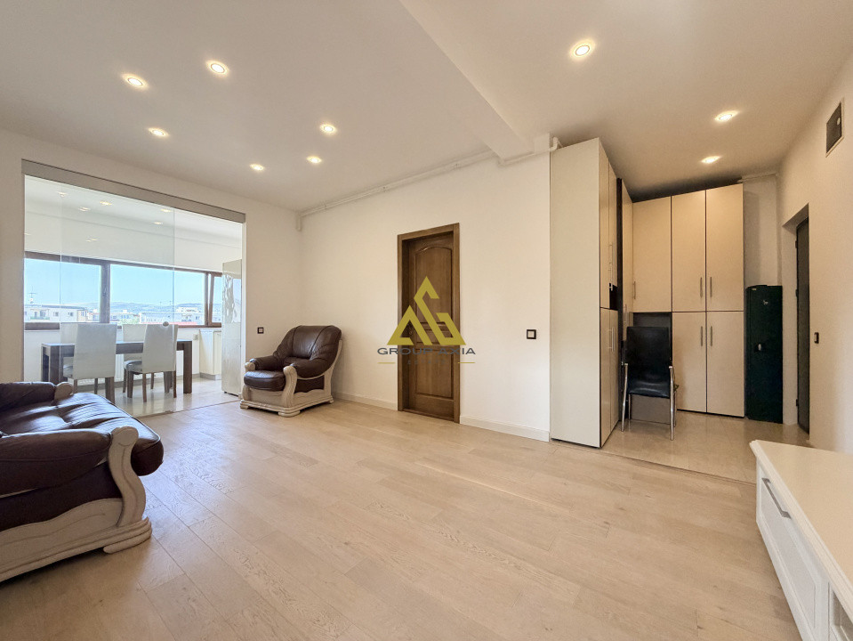Inchiriere Apartament 3 camere, zona The Office, optional parcare