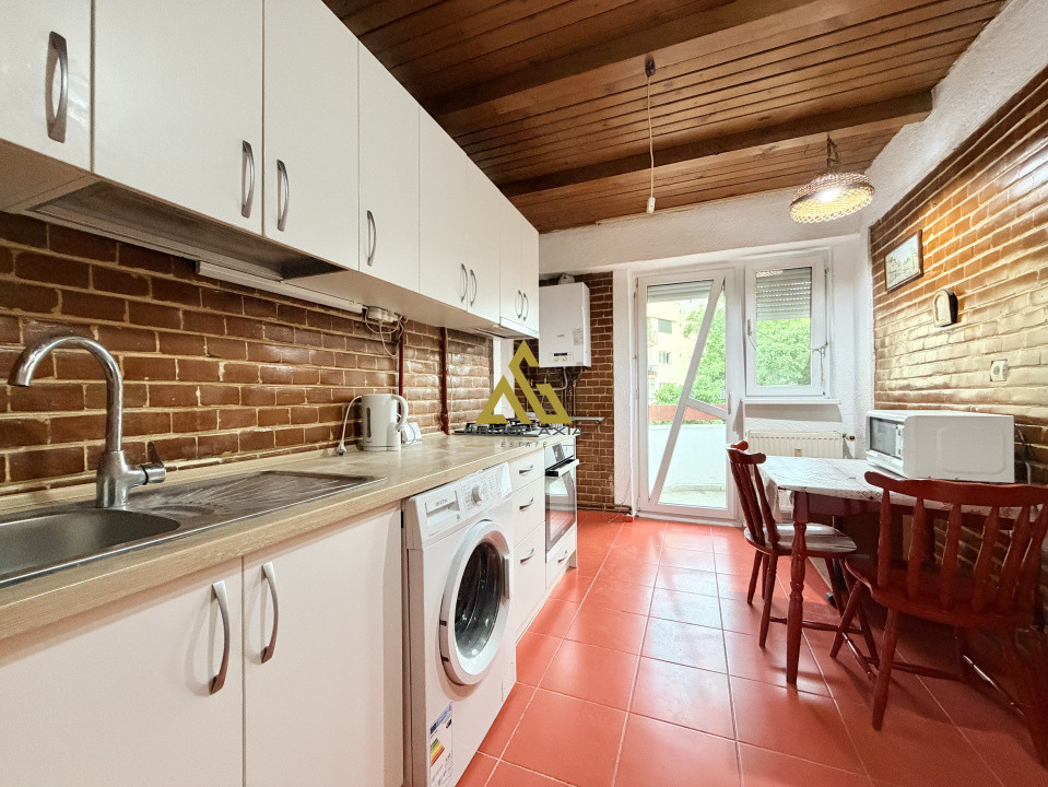 Attention UMF Students! 3 Rooms on Louis Pasteur Street, Near UMF
