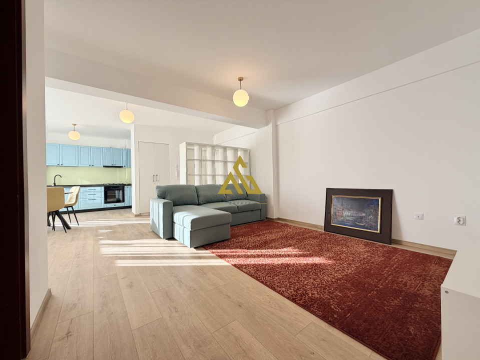 Inchiriere Apartament 2 camere, strada Bucuresti, zona Farmec, garaj