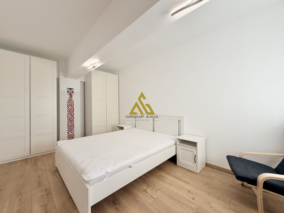 Inchiriere Apartament 2 camere, strada Bucuresti, zona Farmec, garaj