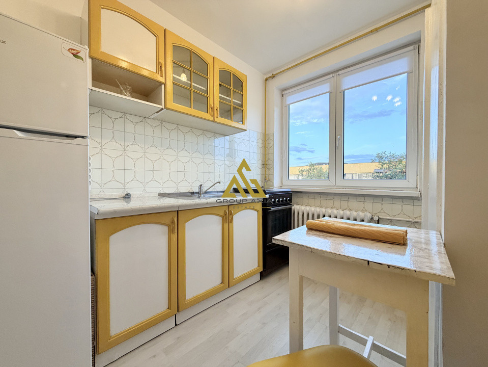 Inchiriere Apartament 2 camere, strada Unirii, zona Iulius Mall