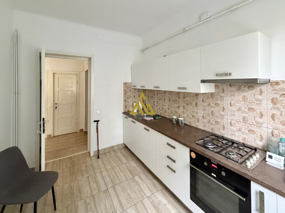 Inchiriere Apartament 2 camere decomandate, centru, 13 Septembrie