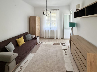 Inchiriere Apartament 2 camere decomandate, centru, 13 Septembrie