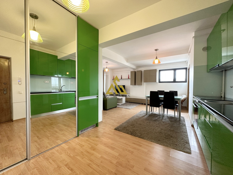 Vanzare Apartament 2 camere, Ansamblul Oaza-Zorilor, separat garaj