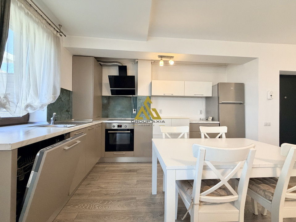 Apartament 2 camere, terasa 35 mp, parcare, zona Grand Hotel Italia