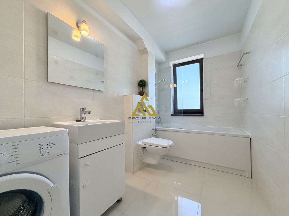 Apartament 2 camere, terasa 35 mp, parcare, zona Grand Hotel Italia