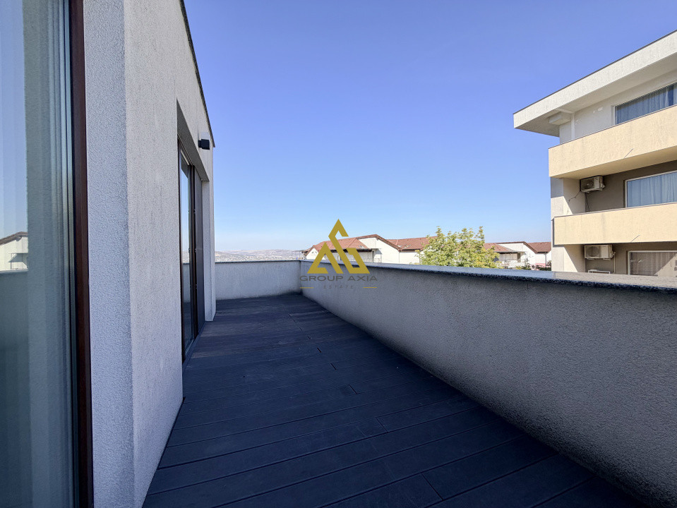 Apartament 2 camere, terasa 35 mp, parcare, zona Grand Hotel Italia