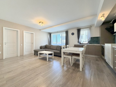 Apartament 2 camere, terasa 35 mp, parcare, zona Grand Hotel Italia