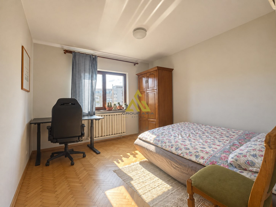 3 camere, 74 mp, etaj 7/8, balcon, Manastur, zona Calvaria