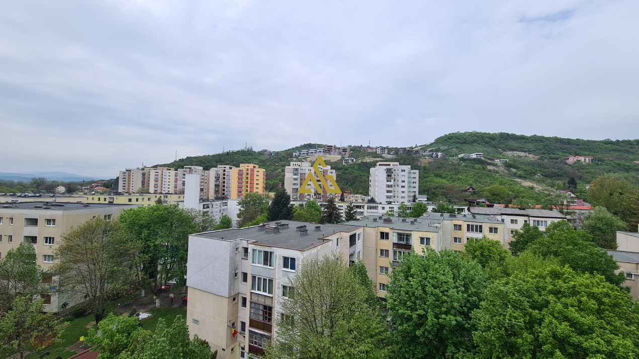 3 camere, 64 mp, 2 balcoane, etaj 7 din 10, lift, Grigorescu