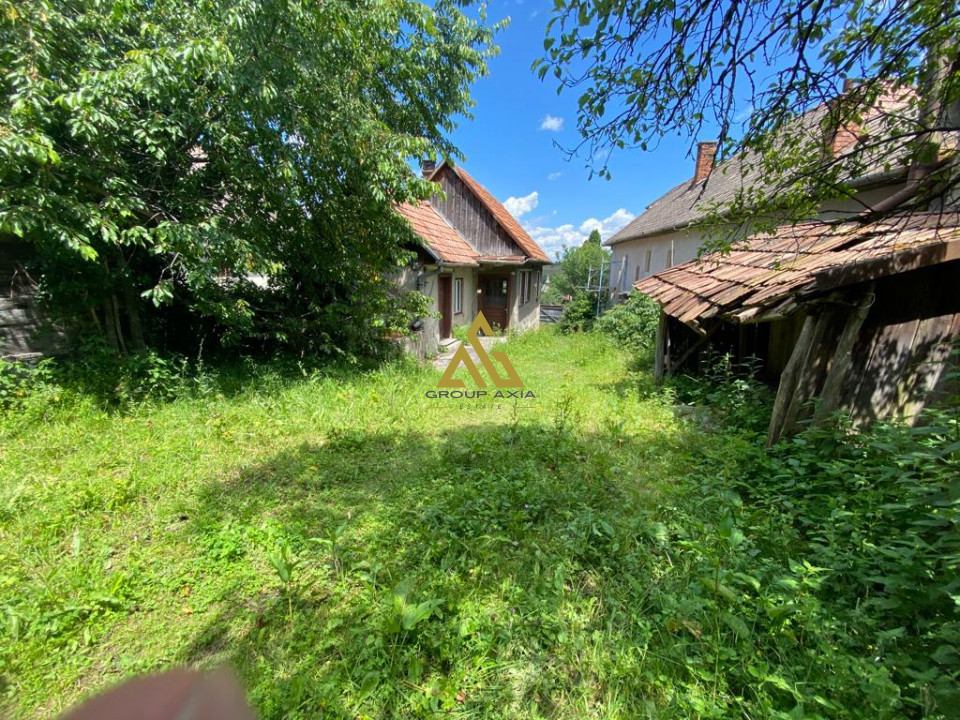 Casa veche Paniceni cu teren de 1600 mp