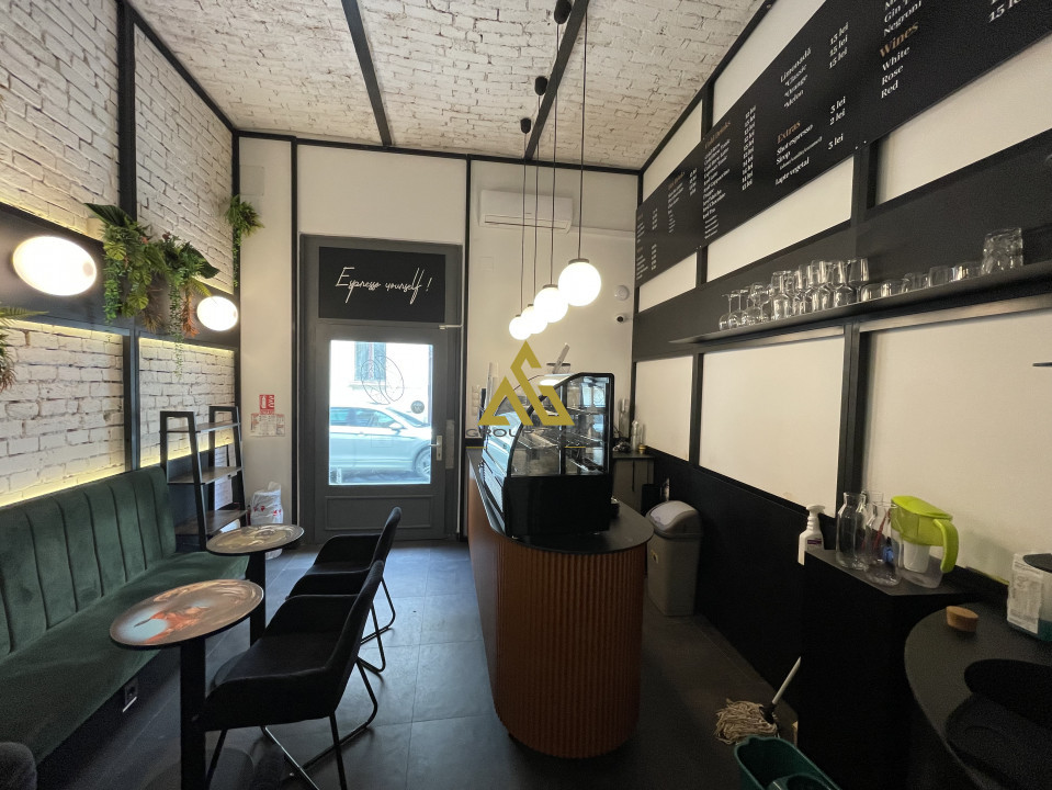 Inchiriere cafenea utilata complet, zona cu vad, ultracentral