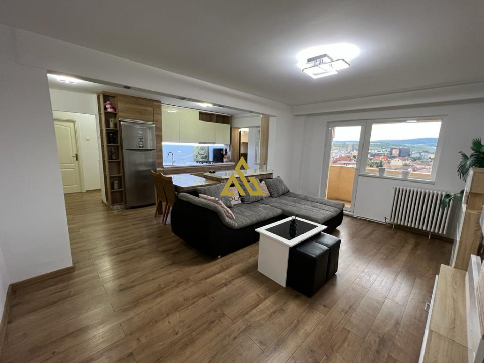 Apartament 4 camere decomandat,Aurel Vlaicu,langa benzinaria Mol