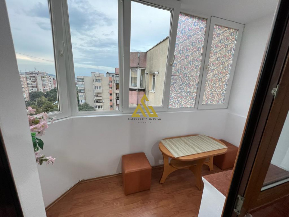 Apartament 4 camere decomandat,Aurel Vlaicu,langa benzinaria Mol