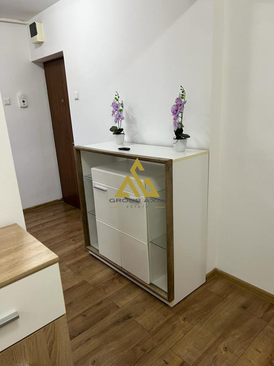 Apartament 4 camere decomandat,Aurel Vlaicu,langa benzinaria Mol