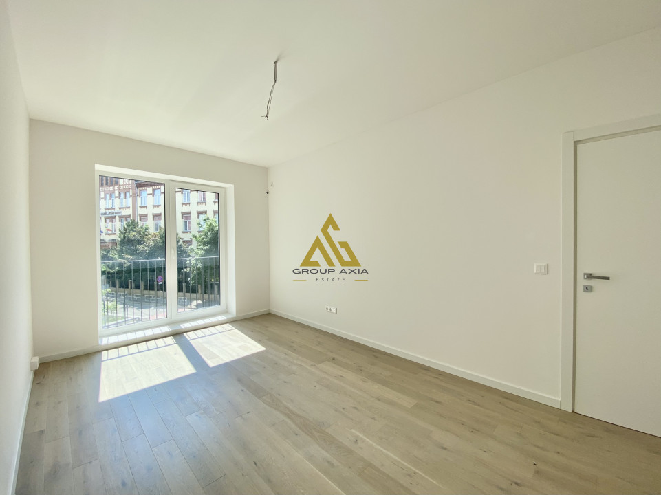 Inchiriere Apartament - SPATIU BIROU, etaj 1, garaj, Record Park