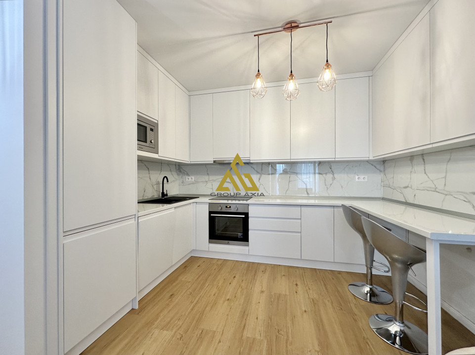 Apartament 2 camere, prima inchiriere, garaj si boxa, Azoria, parter