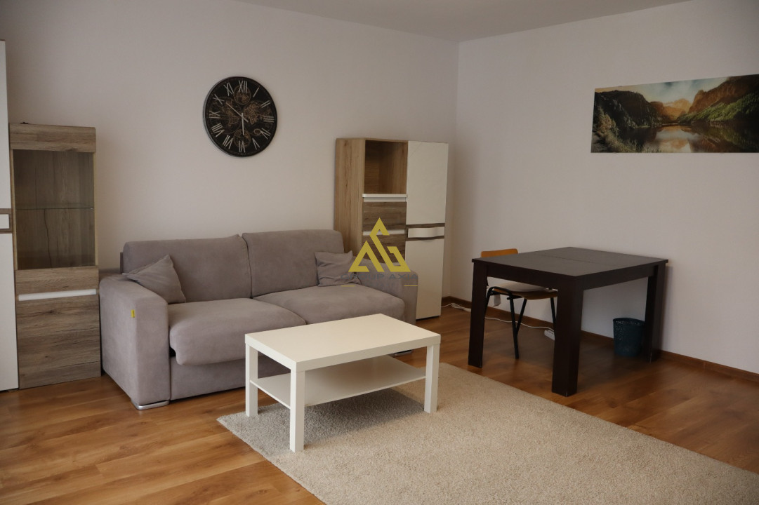 Apartament spatios 2 camere, 67 mp, etaj 1,plus gradina 65mp si parcare