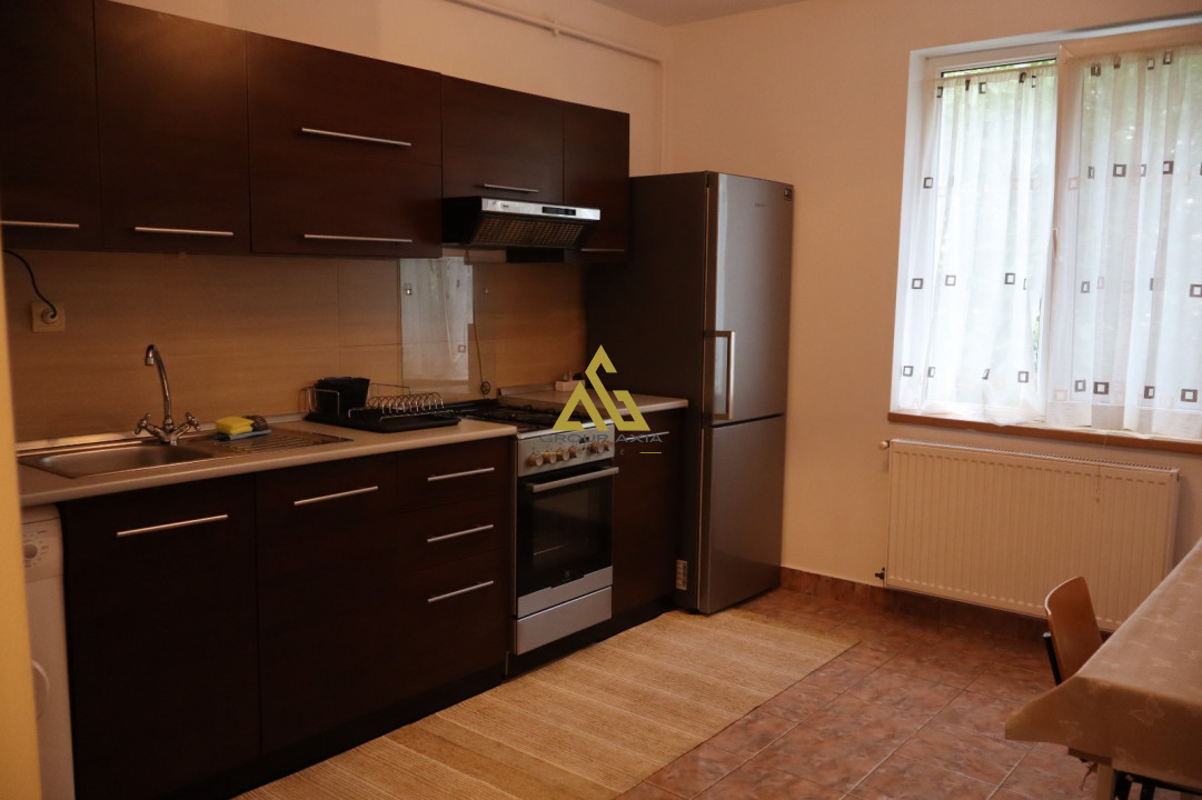 Apartament spatios 2 camere, 67 mp, etaj 1,plus gradina 65mp si parcare