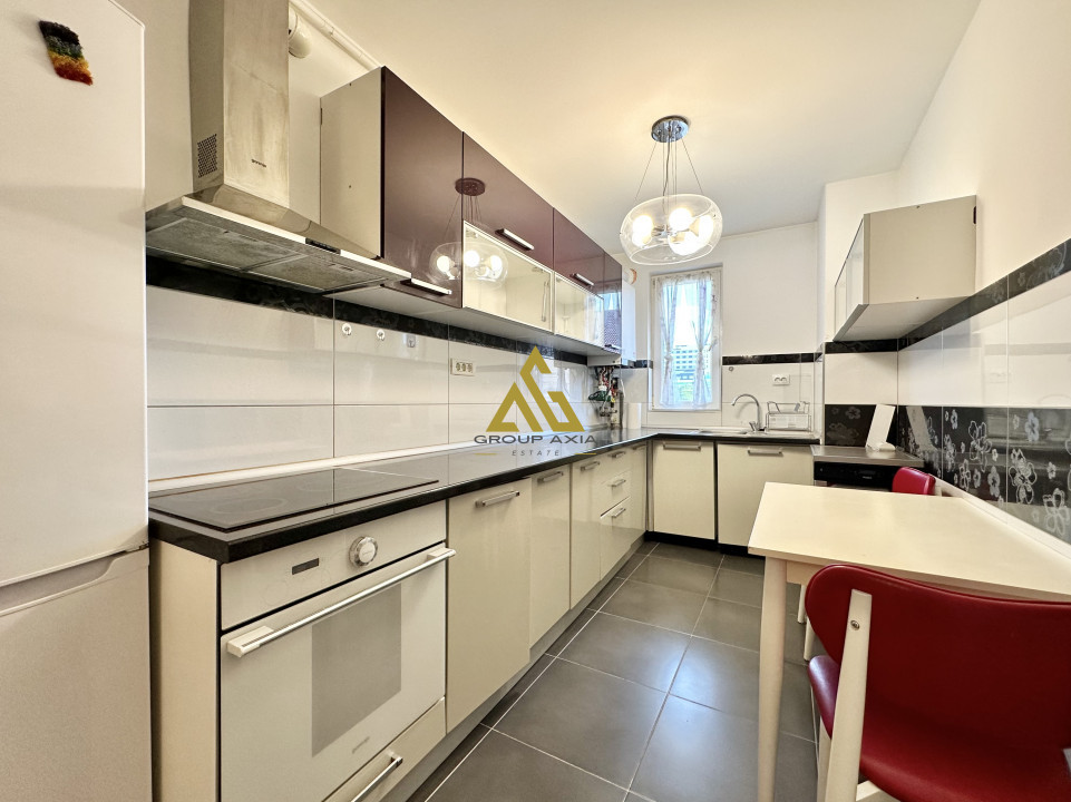 Inchiriere Apartament 3 camere, 84 mp, etaj 1, parcare privata