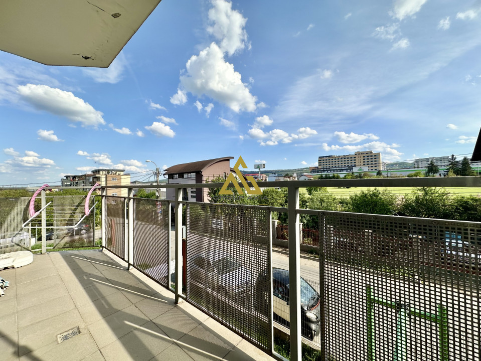 Inchiriere Apartament 3 camere, 84 mp, etaj 1, parcare privata
