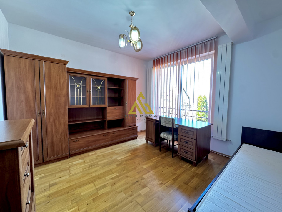 Apartament spatios cu 3 camere, Zorilor, 80 mp, bloc mic, garaj