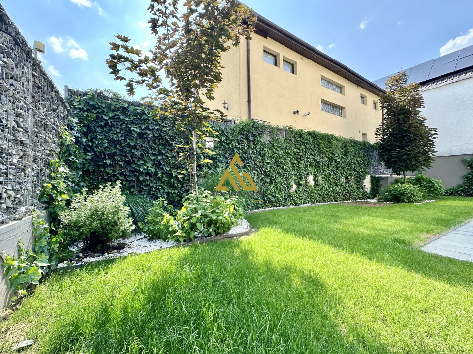 Spatiu servicii/birouri, 120 mp,3 parcari,gradina si terasa,Gheorgheni